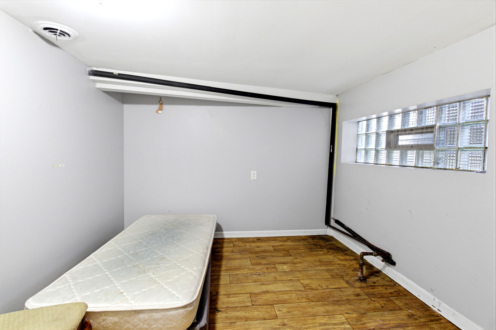 2936 North Kenneth Avenue Chicago IL 60641