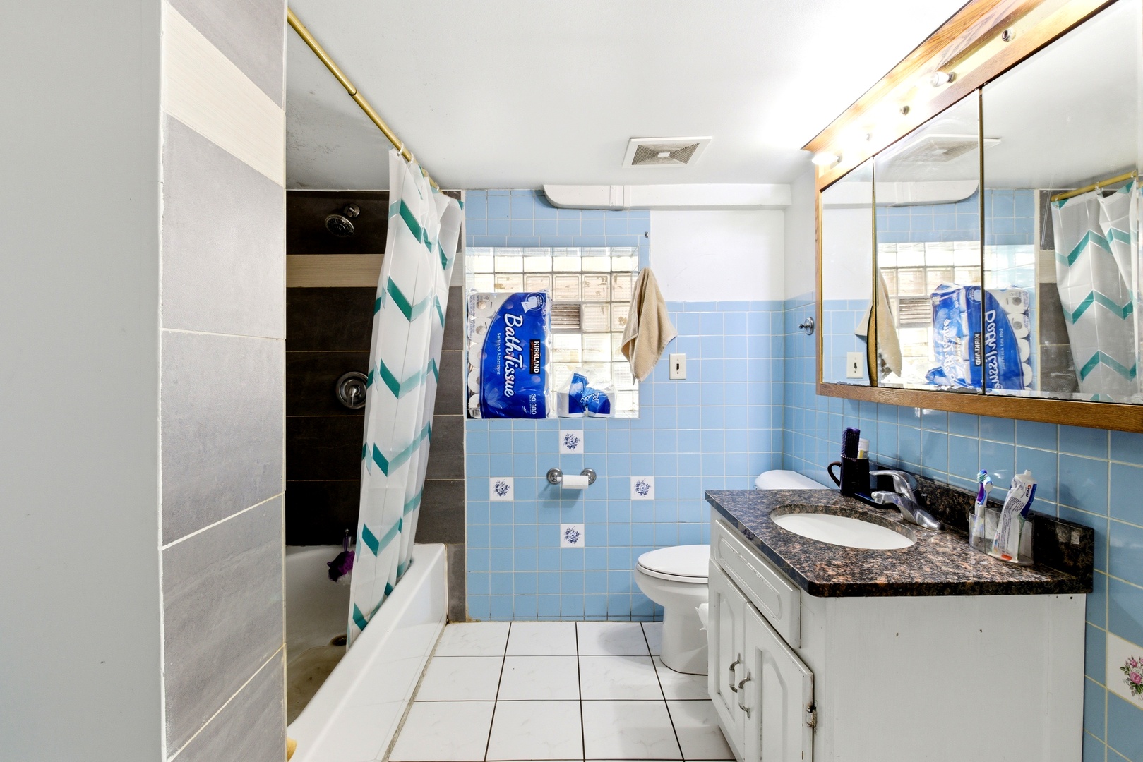 2936 North Kenneth Avenue Chicago IL 60641