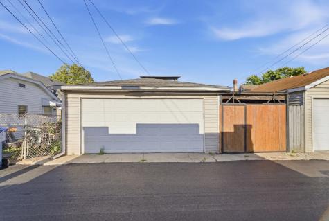 2936 North Kenneth Avenue Chicago IL 60641