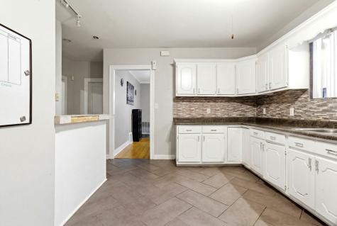 2936 North Kenneth Avenue Chicago IL 60641