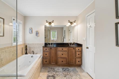 687 Rose Lane Bartlett IL 60103