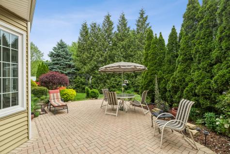 687 Rose Lane Bartlett IL 60103