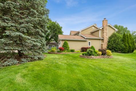 687 Rose Lane Bartlett IL 60103