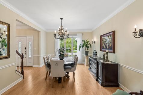 687 Rose Lane Bartlett IL 60103