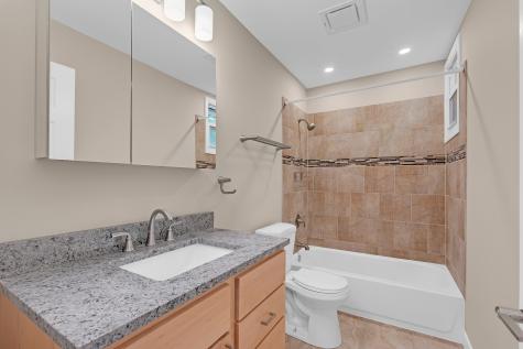 1055 North Bluebonnet Lane Hoffman Estates IL 60169