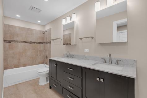 1055 North Bluebonnet Lane Hoffman Estates IL 60169