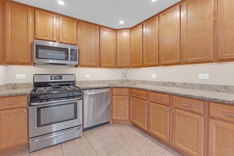 1055 North Bluebonnet Lane Hoffman Estates IL 60169