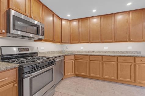 1055 North Bluebonnet Lane Hoffman Estates IL 60169
