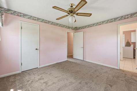 356 Banbury Avenue Elk Grove Village IL 60007