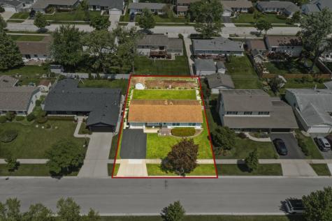 356 Banbury Avenue Elk Grove Village IL 60007