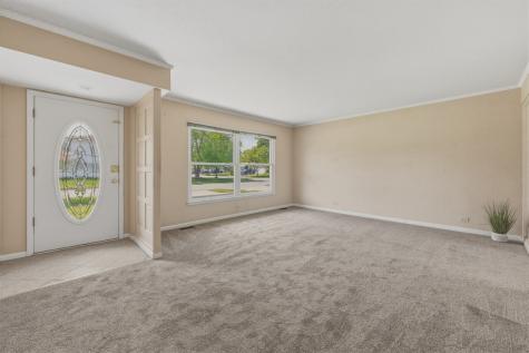 356 Banbury Avenue Elk Grove Village IL 60007