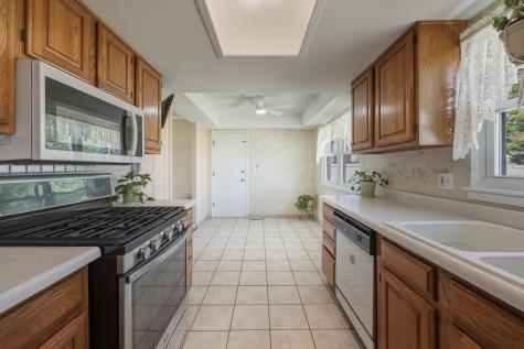 356 Banbury Avenue Elk Grove Village IL 60007