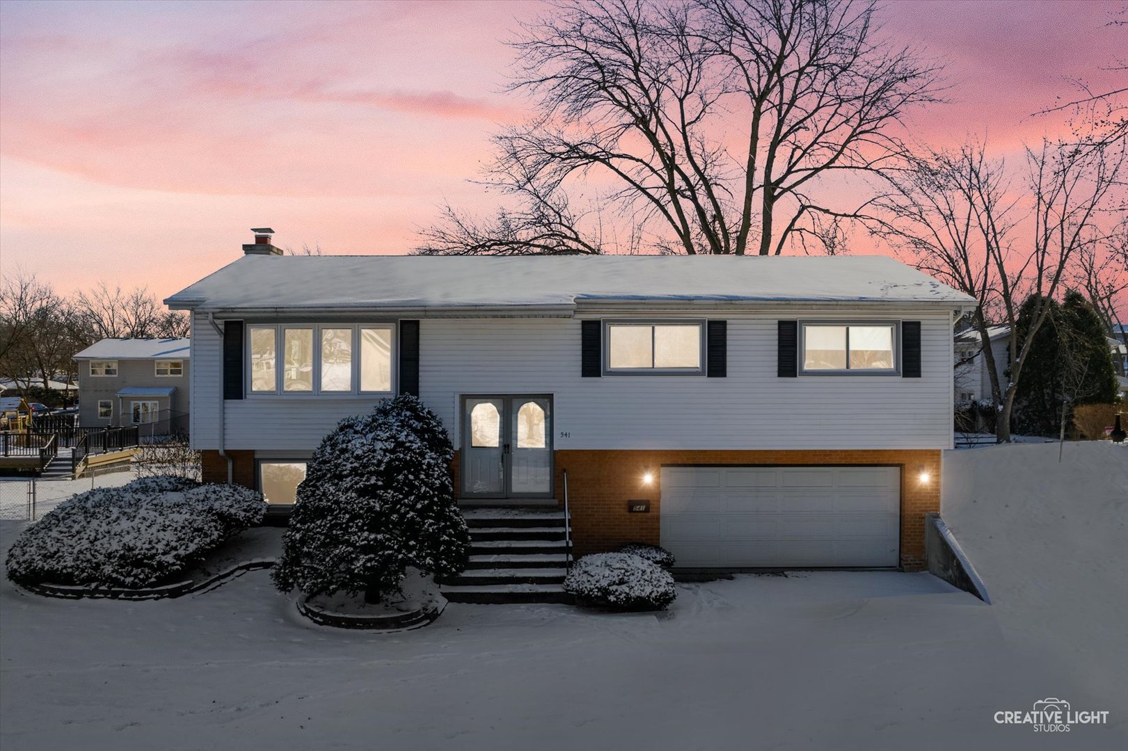 541 Maple Lane Darien IL 60561