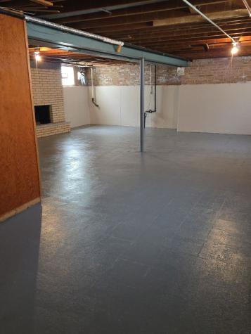 8531 South Tripp Avenue Chicago IL 60652