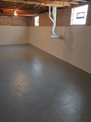 8531 South Tripp Avenue Chicago IL 60652