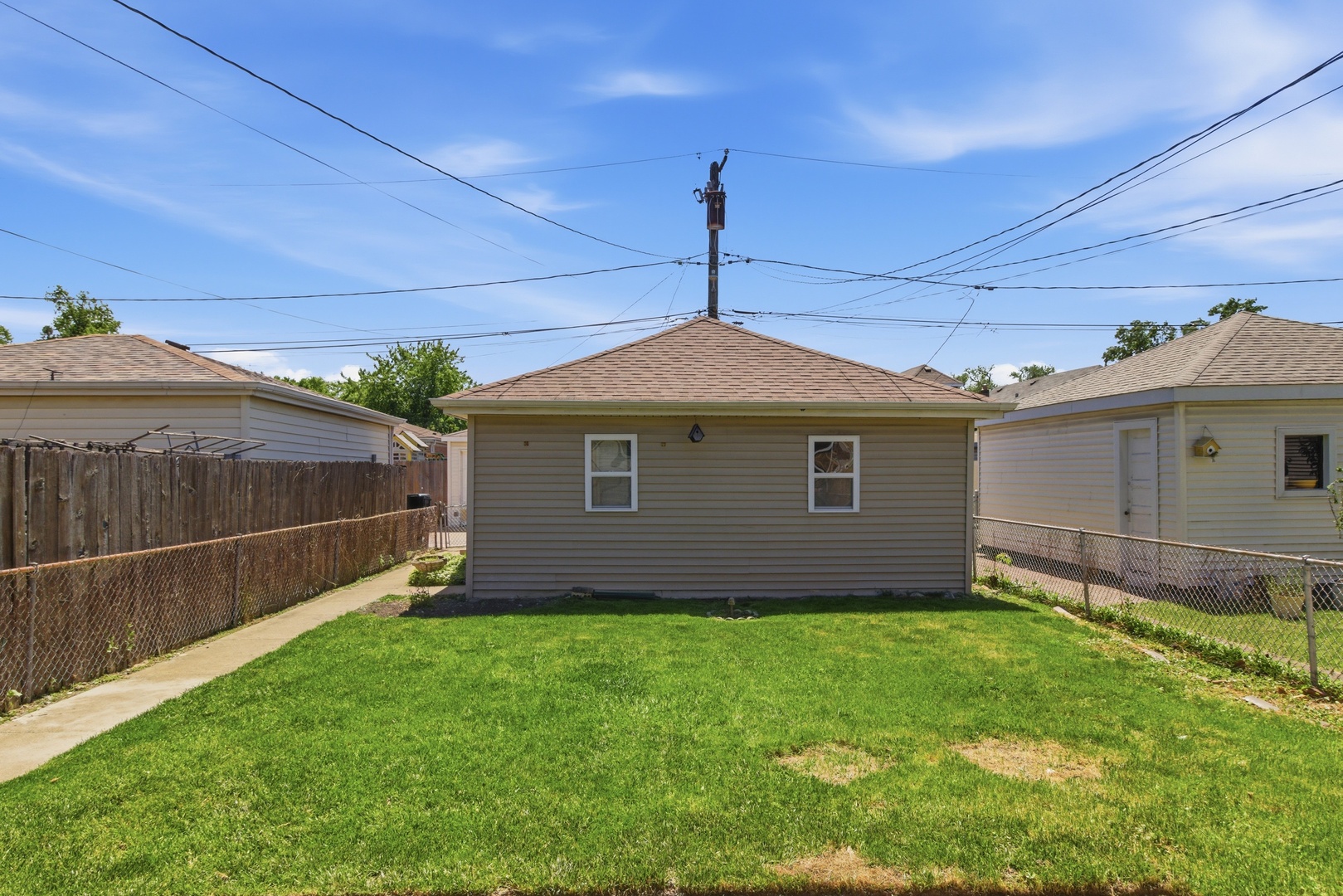 4829 West Strong Street Chicago IL 60630
