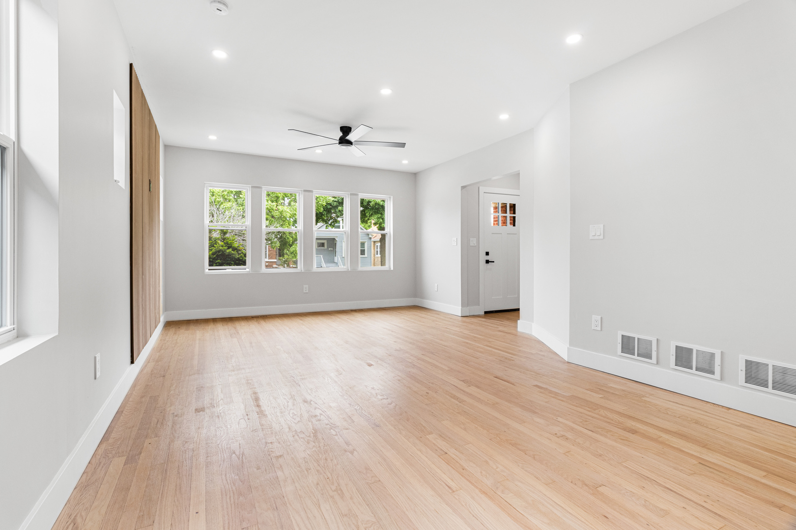 4829 West Strong Street Chicago IL 60630