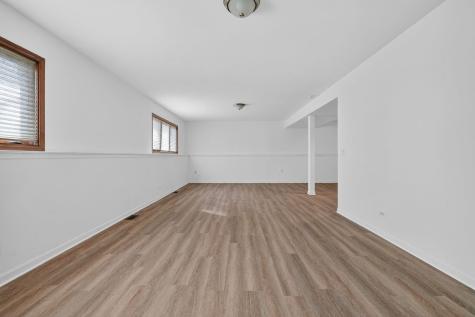 420 Windsor Drive Oswego IL 60543
