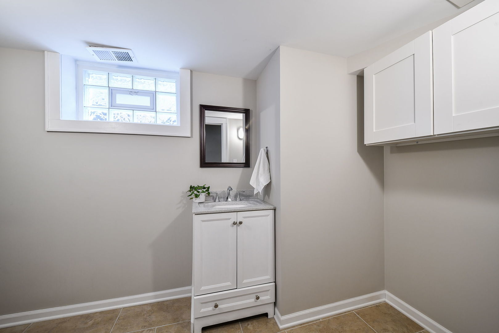 522 South West Street Wheaton IL 60187
