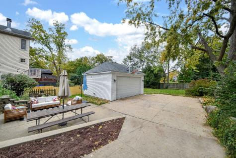 522 South West Street Wheaton IL 60187