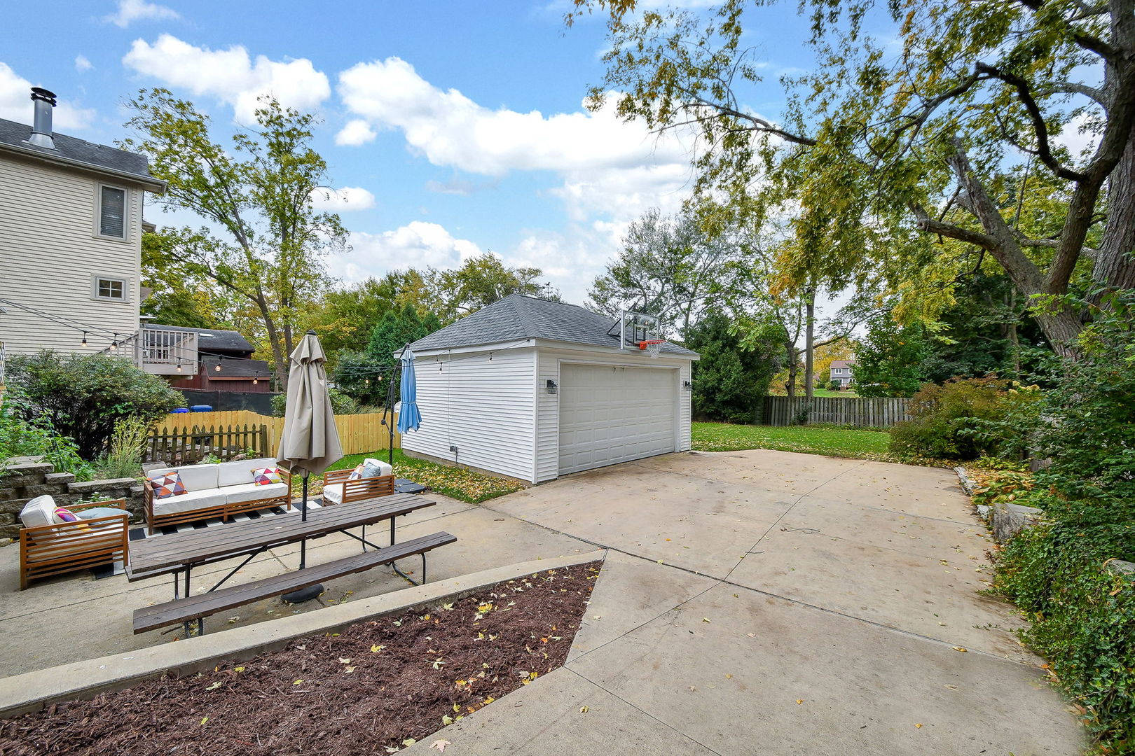 522 South West Street Wheaton IL 60187