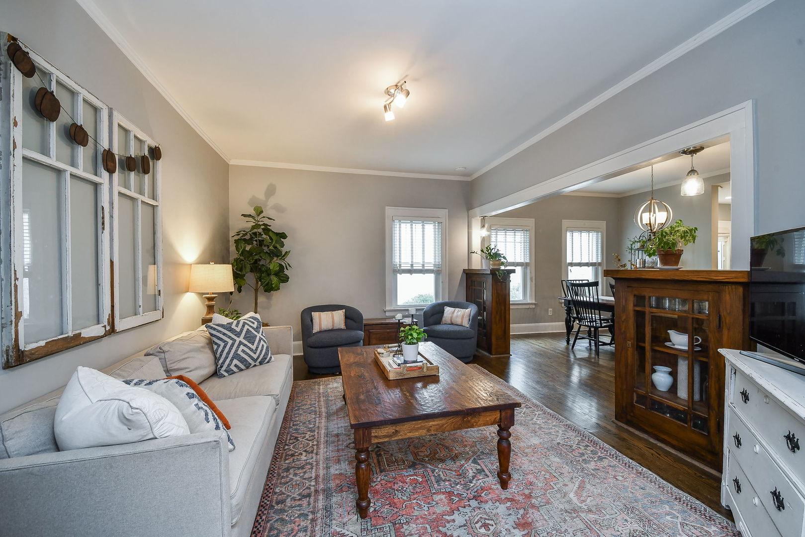 522 South West Street Wheaton IL 60187