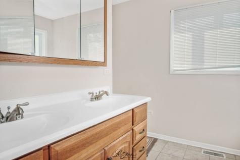 12704 South Muskegon Avenue Chicago IL 60633