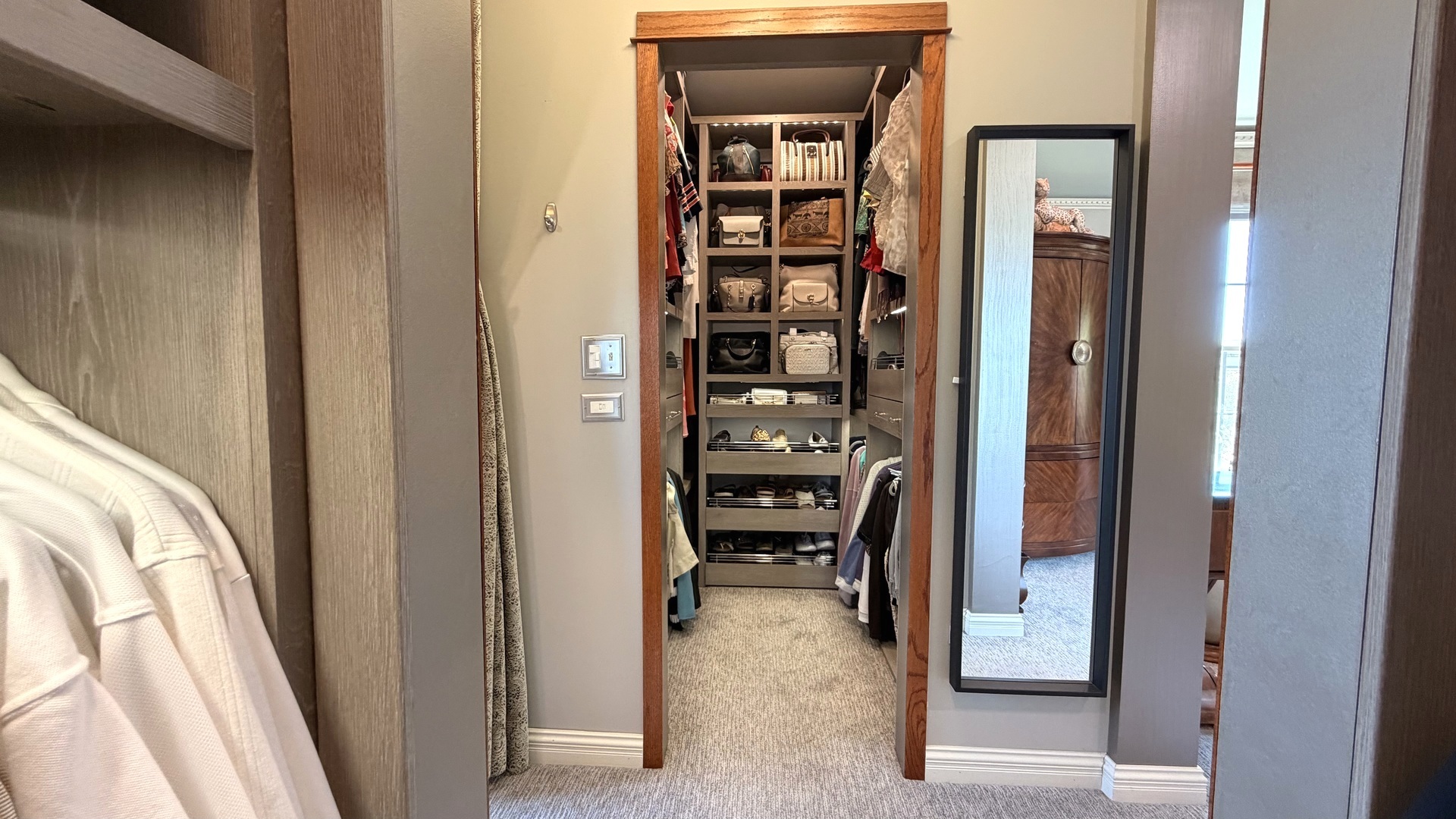 6 Glenview Court Bolingbrook IL 60490