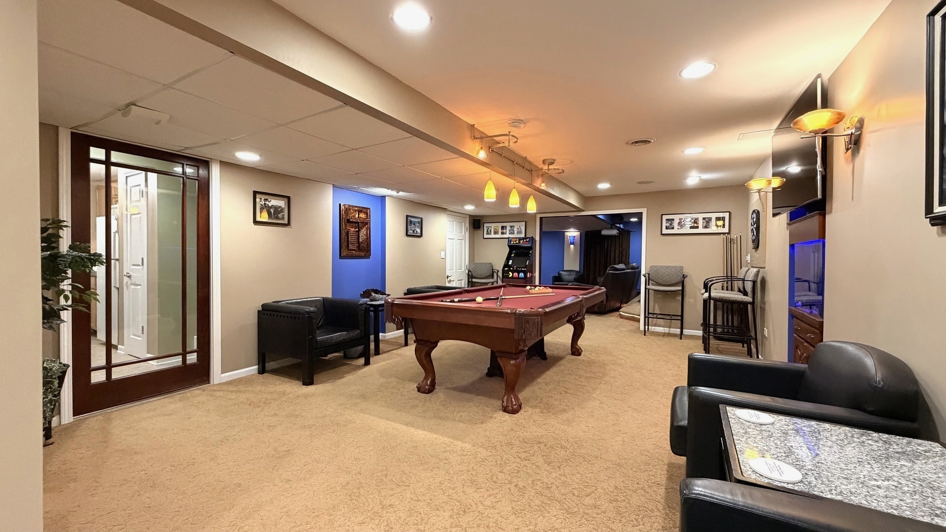 6 Glenview Court Bolingbrook IL 60490