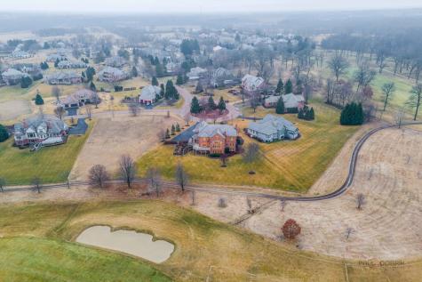 1611 Burr Oak Drive Libertyville IL 60048