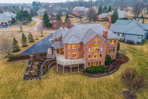 1611 Burr Oak Drive Libertyville IL 60048