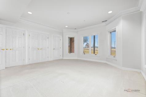 1611 Burr Oak Drive Libertyville IL 60048