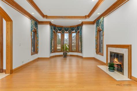 1611 Burr Oak Drive Libertyville IL 60048