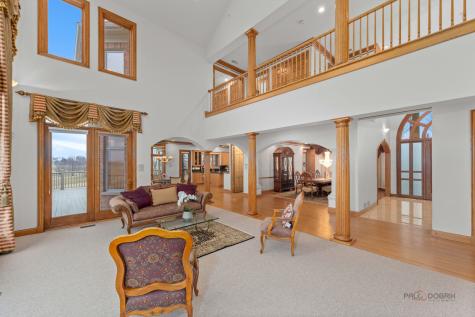 1611 Burr Oak Drive Libertyville IL 60048