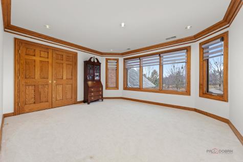 1611 Burr Oak Drive Libertyville IL 60048