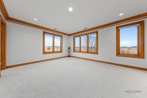 1611 Burr Oak Drive Libertyville IL 60048