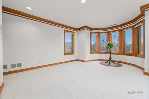 1611 Burr Oak Drive Libertyville IL 60048