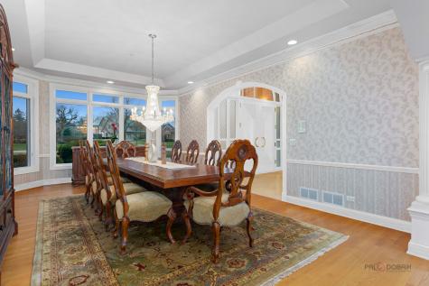 1611 Burr Oak Drive Libertyville IL 60048