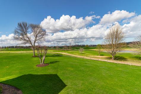 1611 Burr Oak Drive Libertyville IL 60048