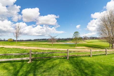 1611 Burr Oak Drive Libertyville IL 60048