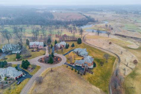 1611 Burr Oak Drive Libertyville IL 60048