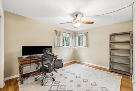 24 East Congress Street Villa Park IL 60181