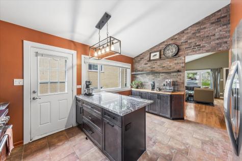24 East Congress Street Villa Park IL 60181
