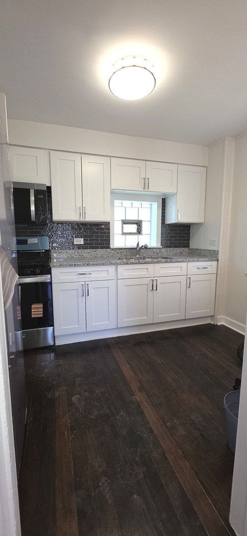 10118 South Luella Avenue Chicago IL 60617