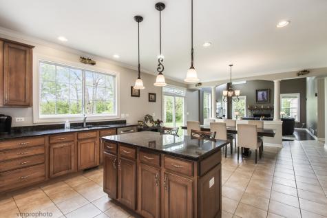 224 Red Oak Court Island Lake IL 60042