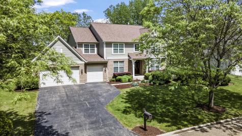 224 Red Oak Court Island Lake IL 60042