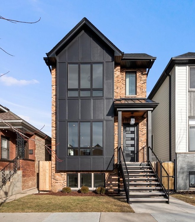 2442 West Berteau Avenue Chicago IL 60618