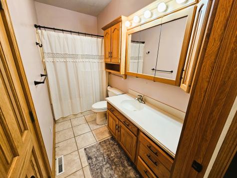 9 Fawn Drive Fairfield IL 62837