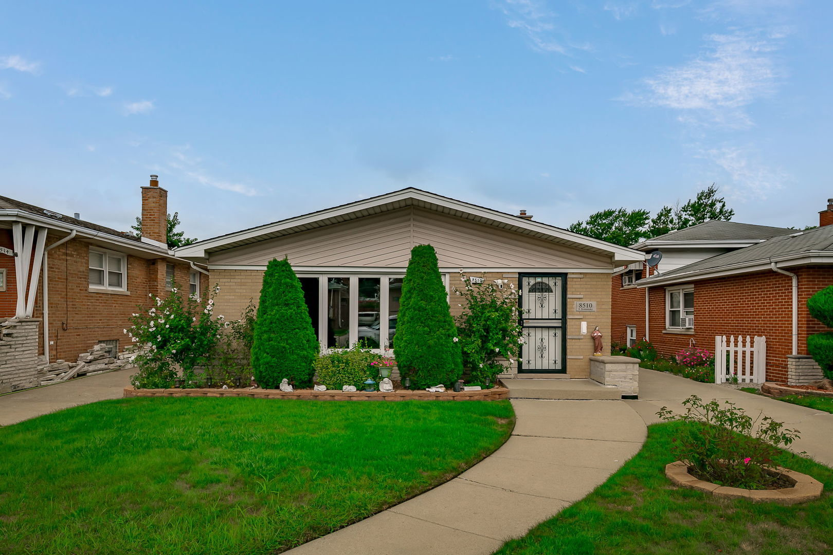 8510 South Komensky Avenue Chicago IL 60652