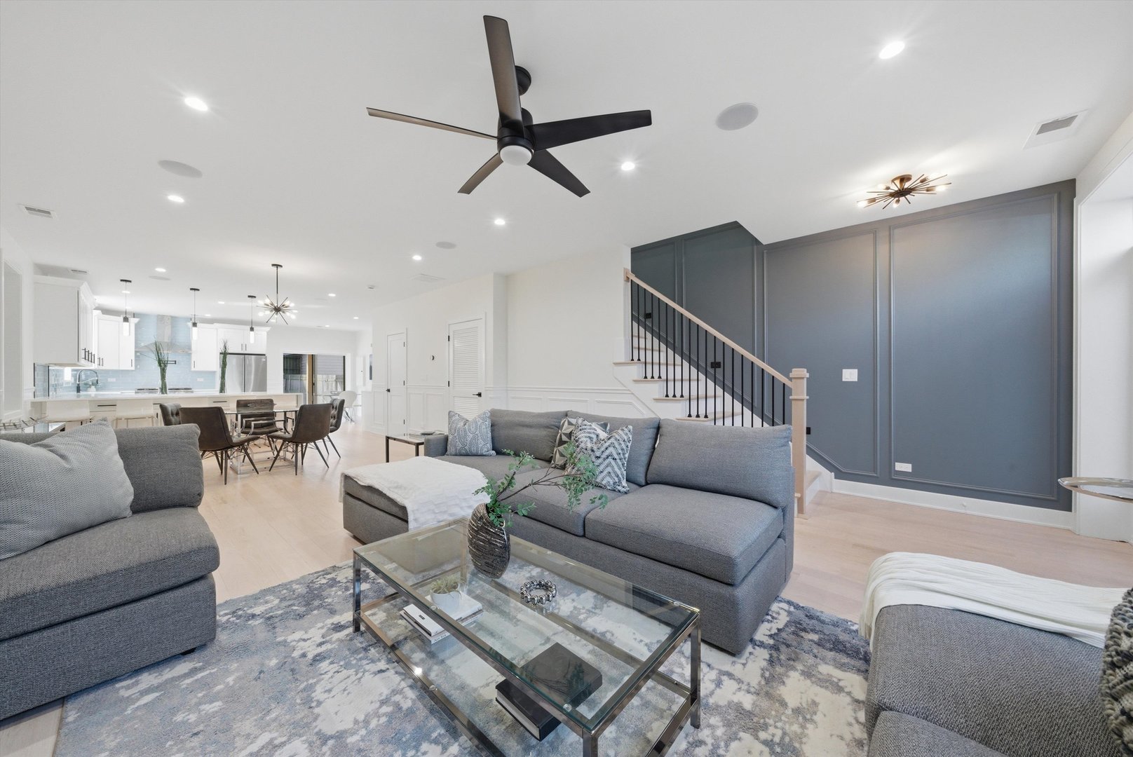 2625 West Armitage Avenue Chicago IL 60647
